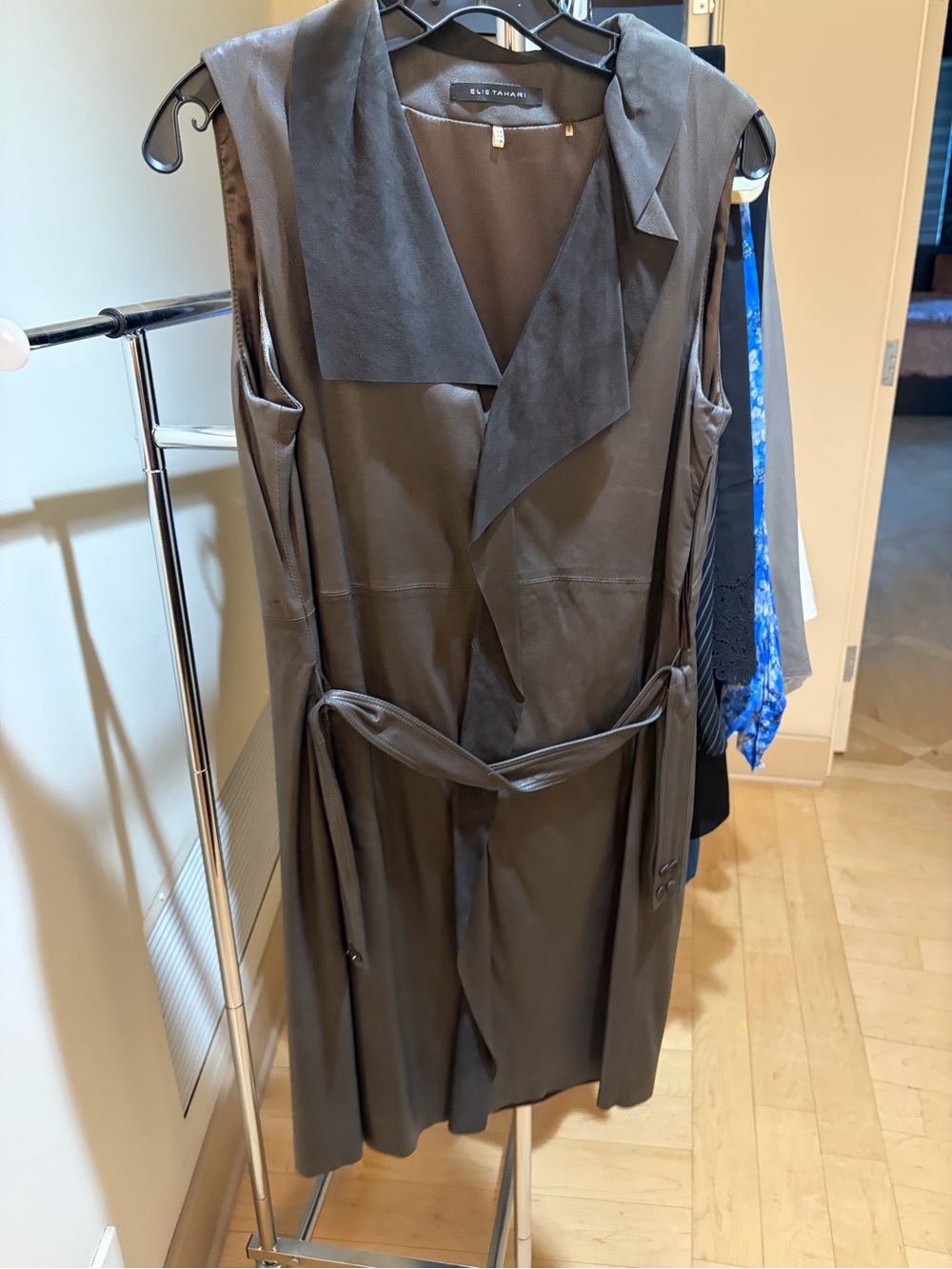 Women Jackets & Coats Subcategory Identification